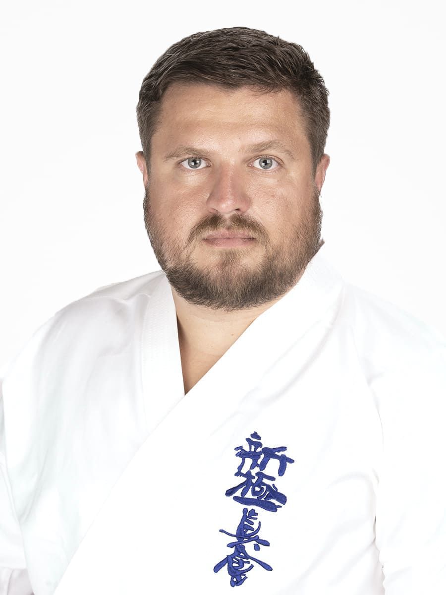 Змитрович Сергей тренер по карате